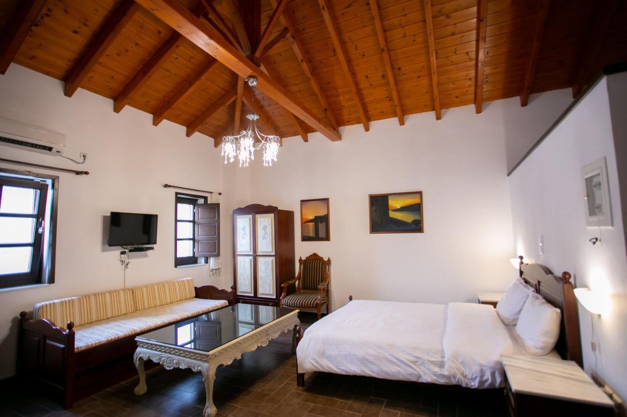 Traditional Apartments Plagiaki Néon Oítilon Extérieur photo
