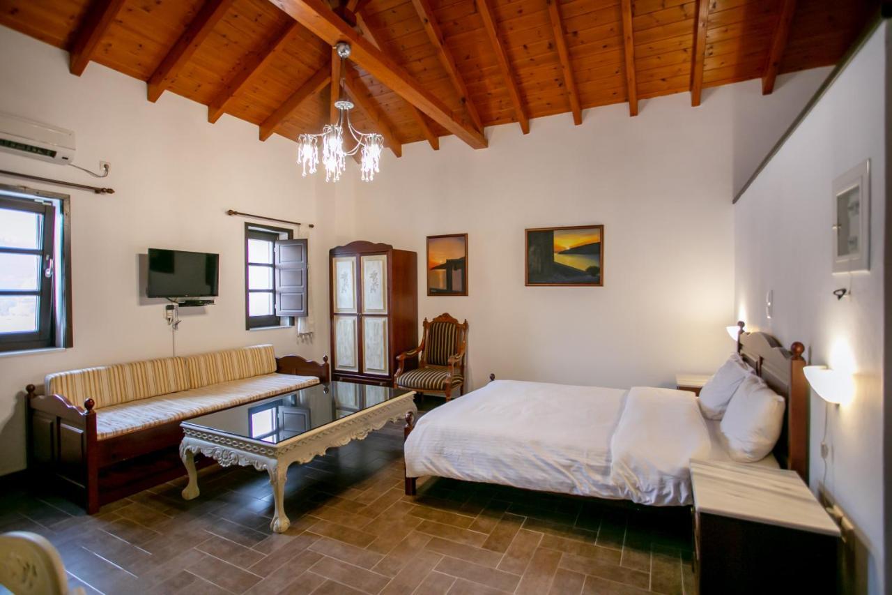 Traditional Apartments Plagiaki Néon Oítilon Extérieur photo